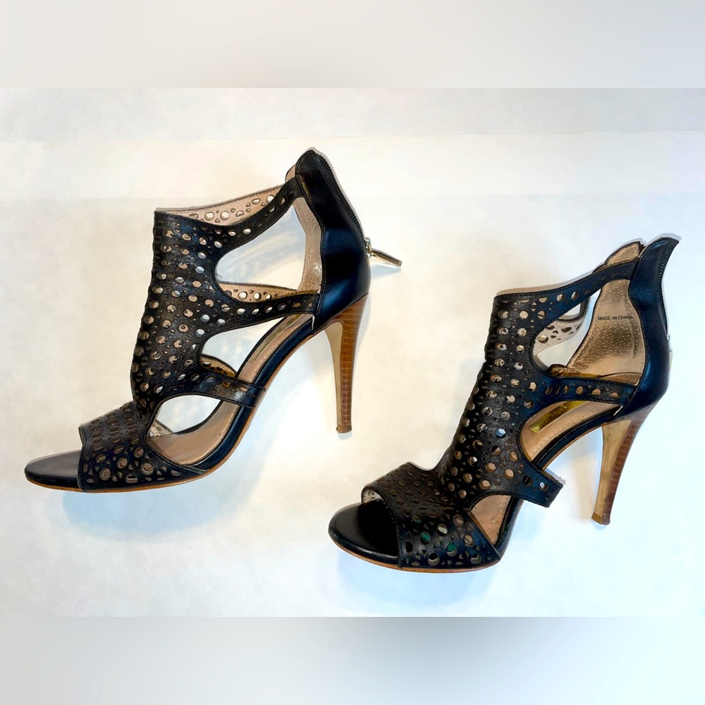 Louise Et Cie Leather Lasercut Accents Sandals - Black